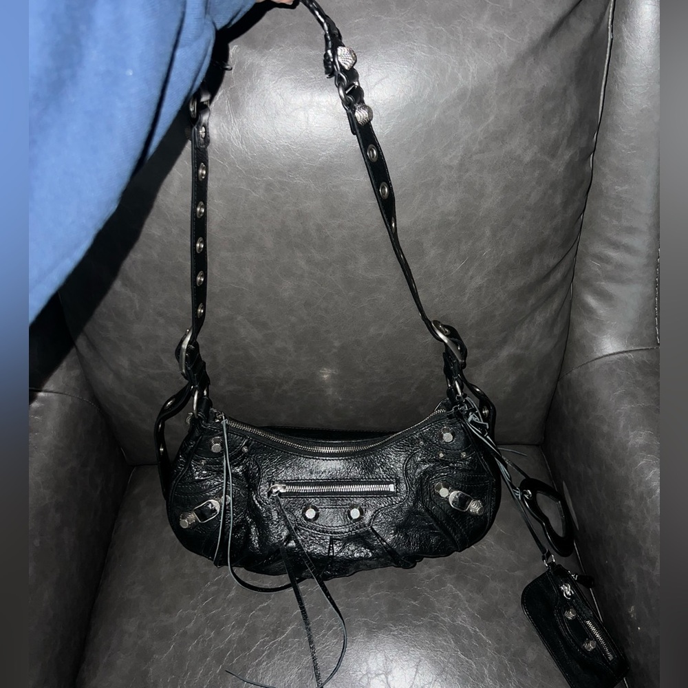 Balenciaga Le Cagole RARE size Small.